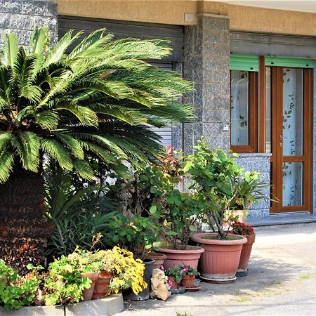 Apartamento Casa Rita Pietra Ligure Exterior foto